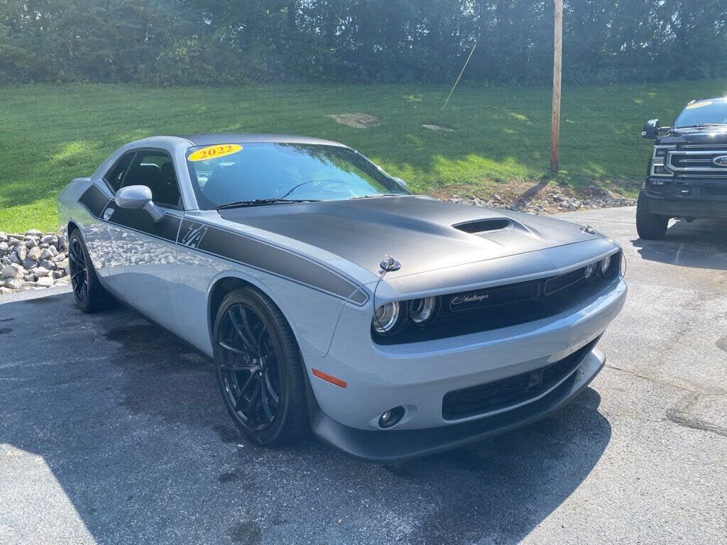 2022 DODGE Challenger
