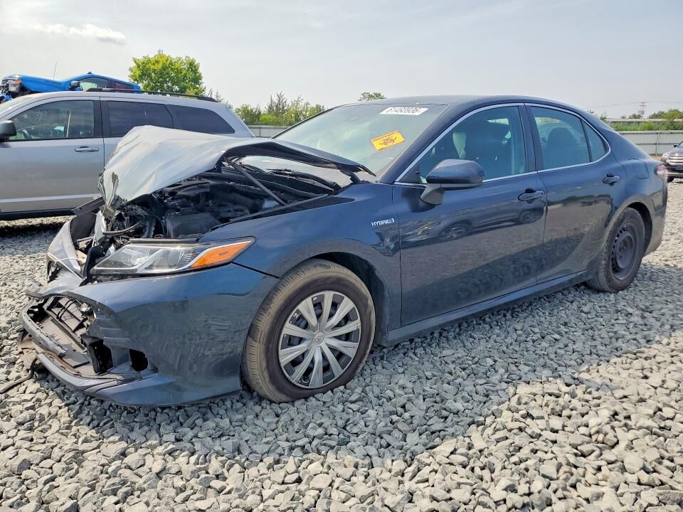 2018 TOYOTA Camry