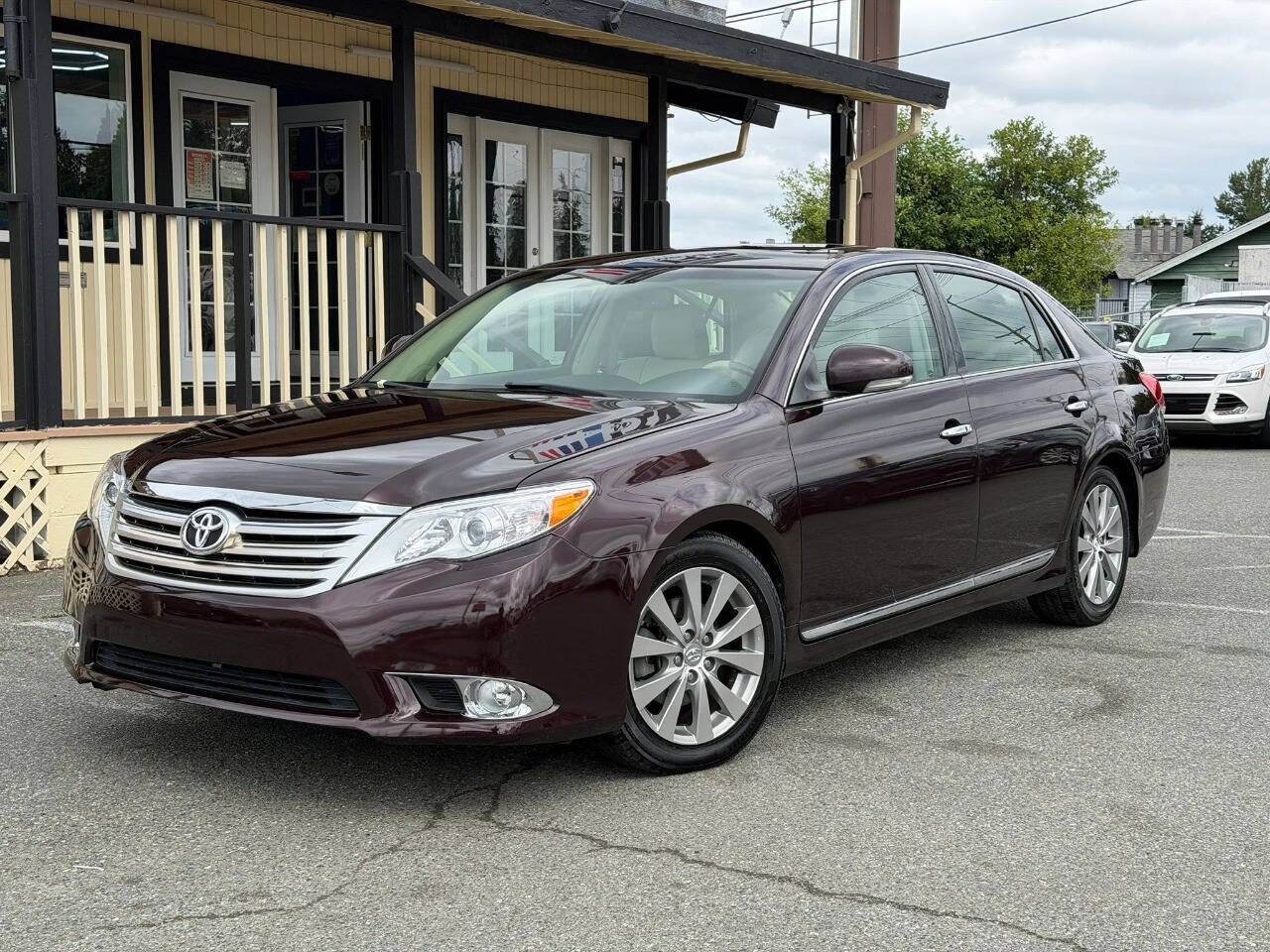 2012 TOYOTA Avalon