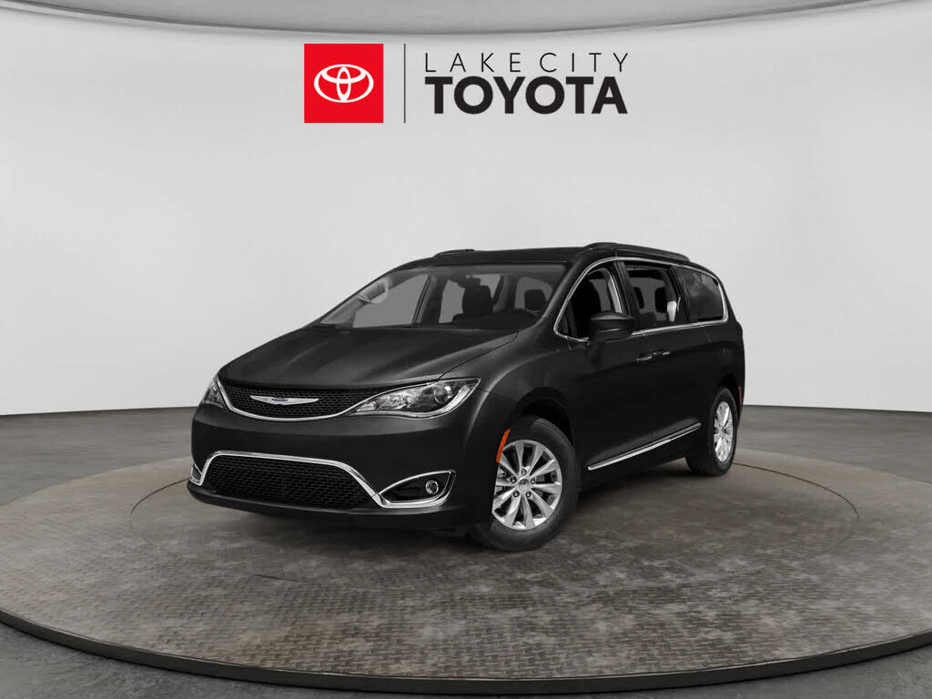2019 CHRYSLER Pacifica