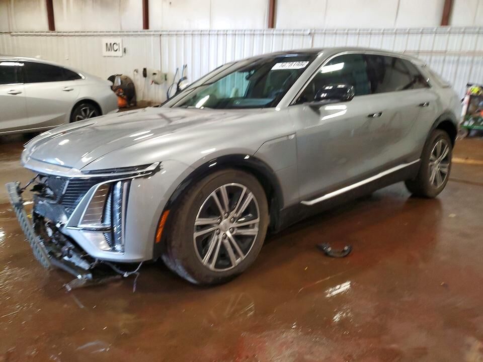 2025 CADILLAC Lyriq