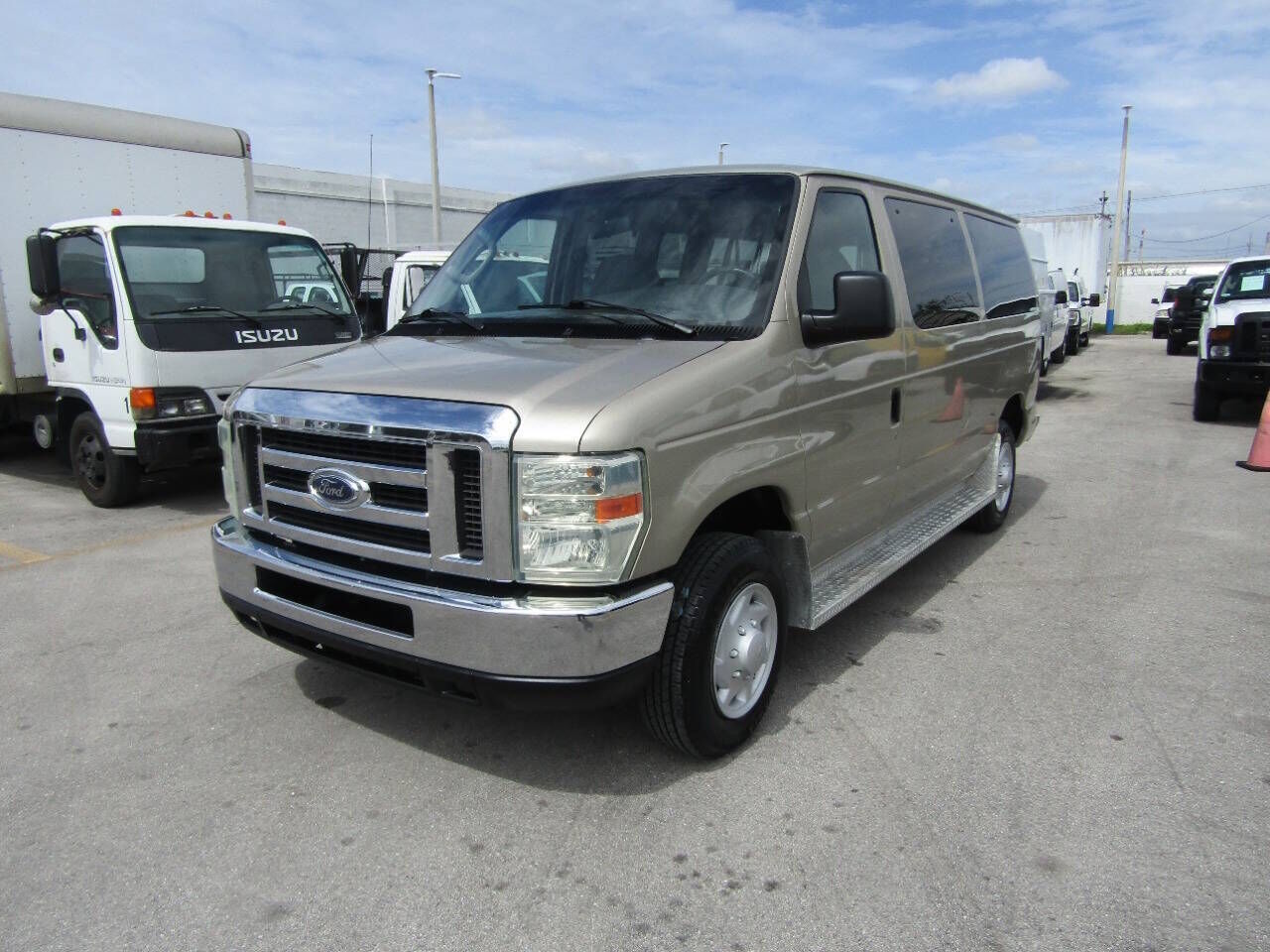 2008 FORD E-350