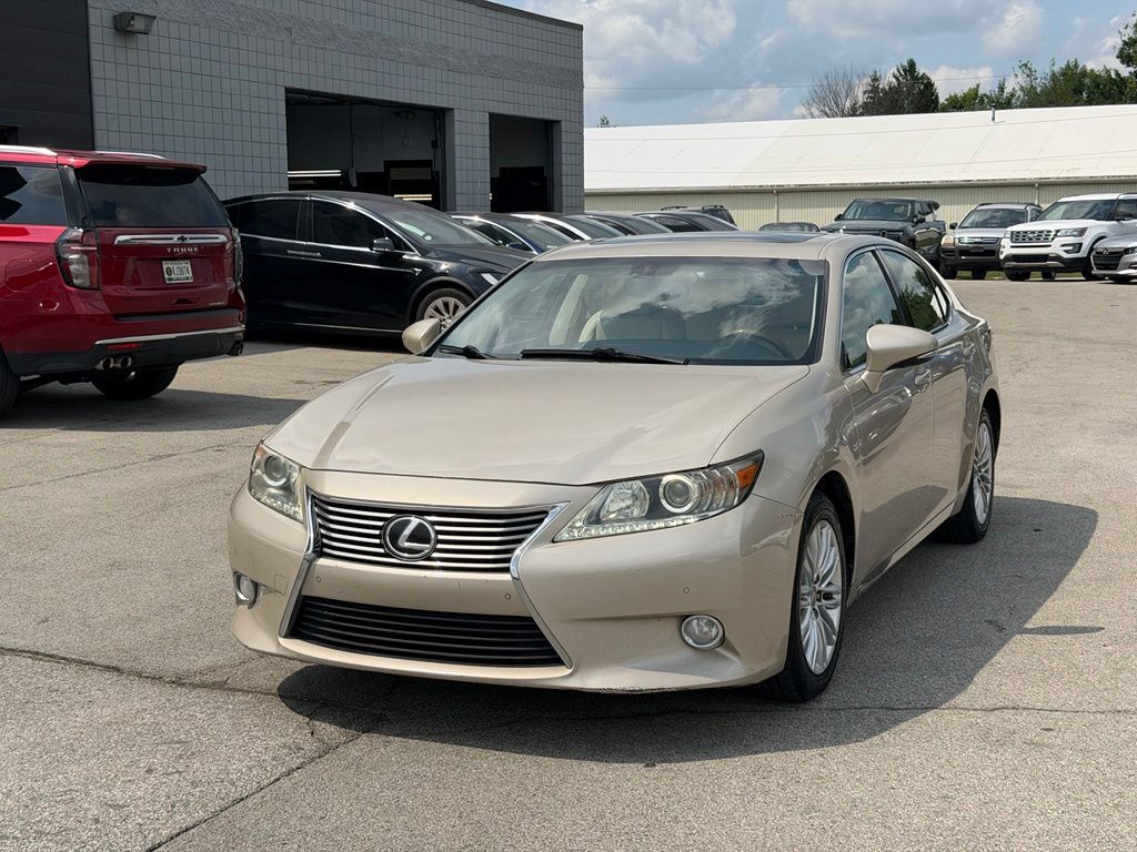 2013 LEXUS ES