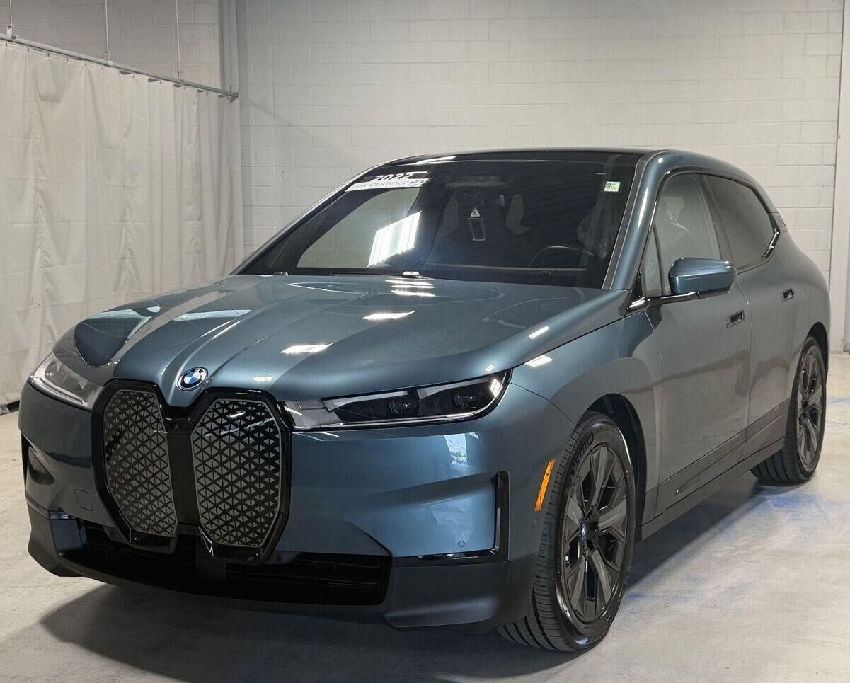2022 BMW ix
