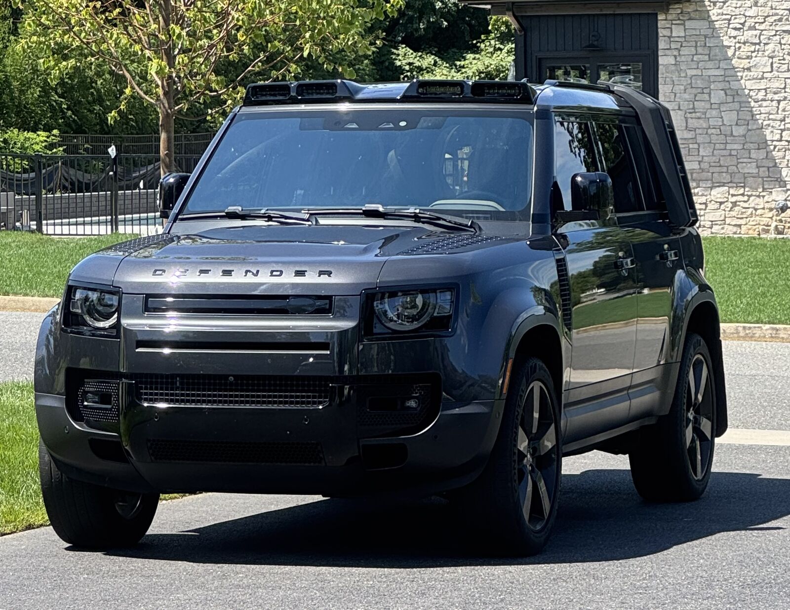 2022 LAND ROVER Defender