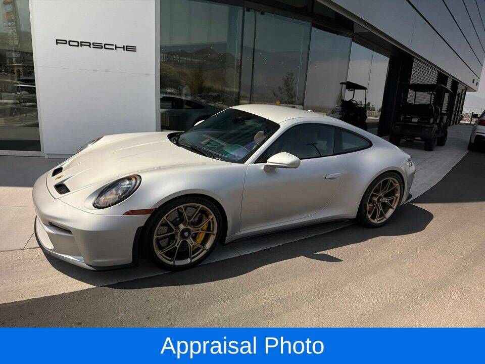 2024 PORSCHE 911