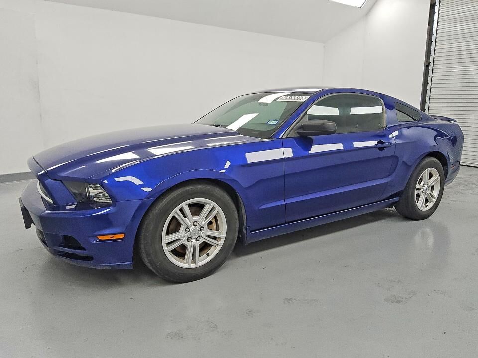 2013 FORD Mustang