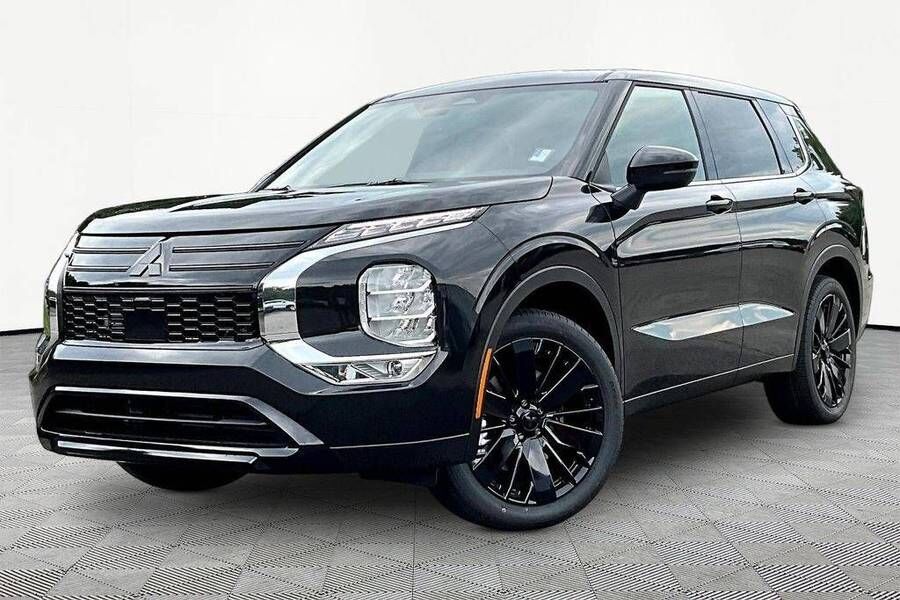 2026 MITSUBISHI Outlander
