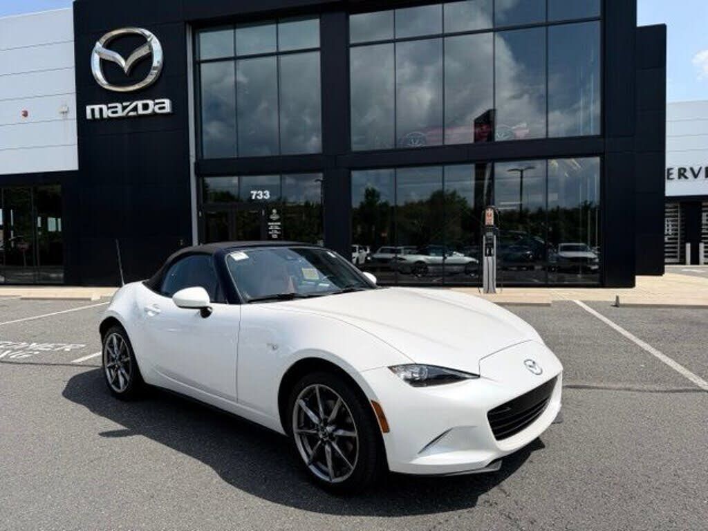 2023 MAZDA MX-5