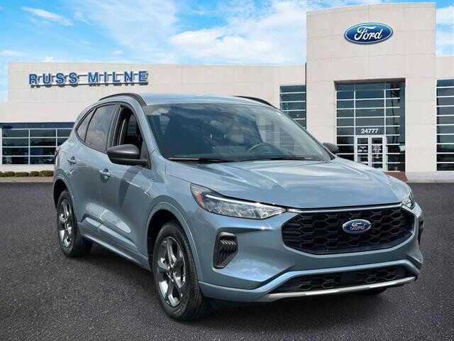 2023 FORD Escape