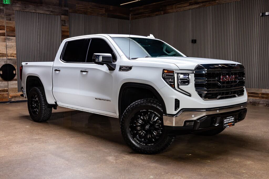 2025 GMC Sierra