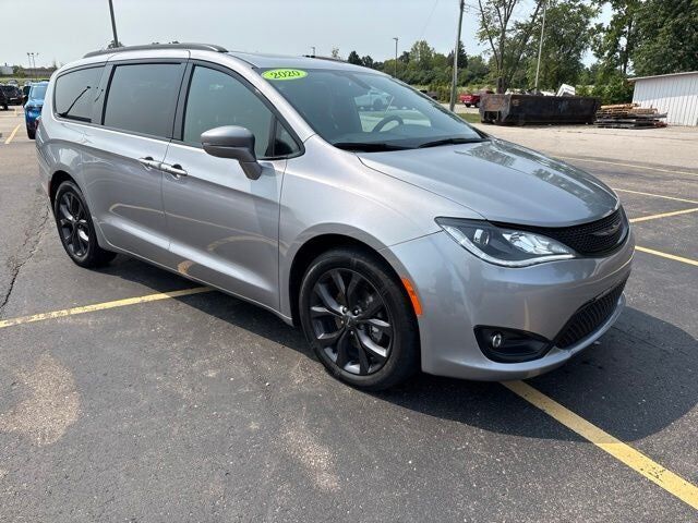 2020 CHRYSLER Pacifica