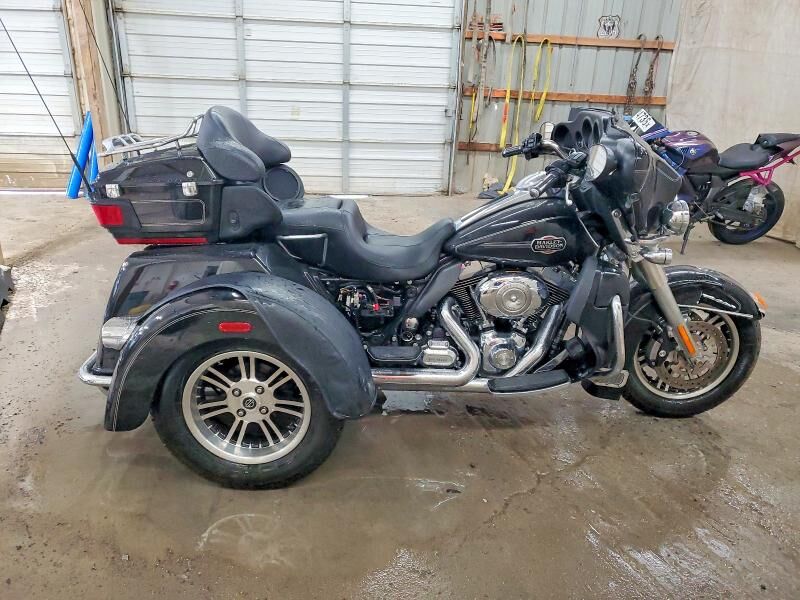 2013 HARLEY DAVIDSON Tri Glide Ultra Classic