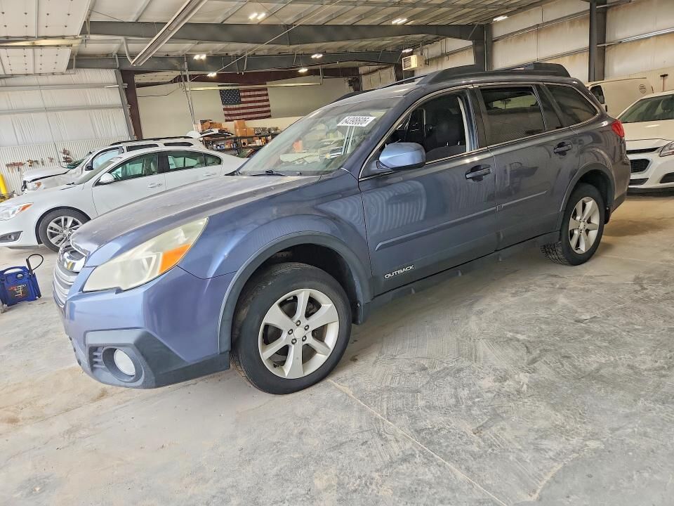 2014 SUBARU Outback