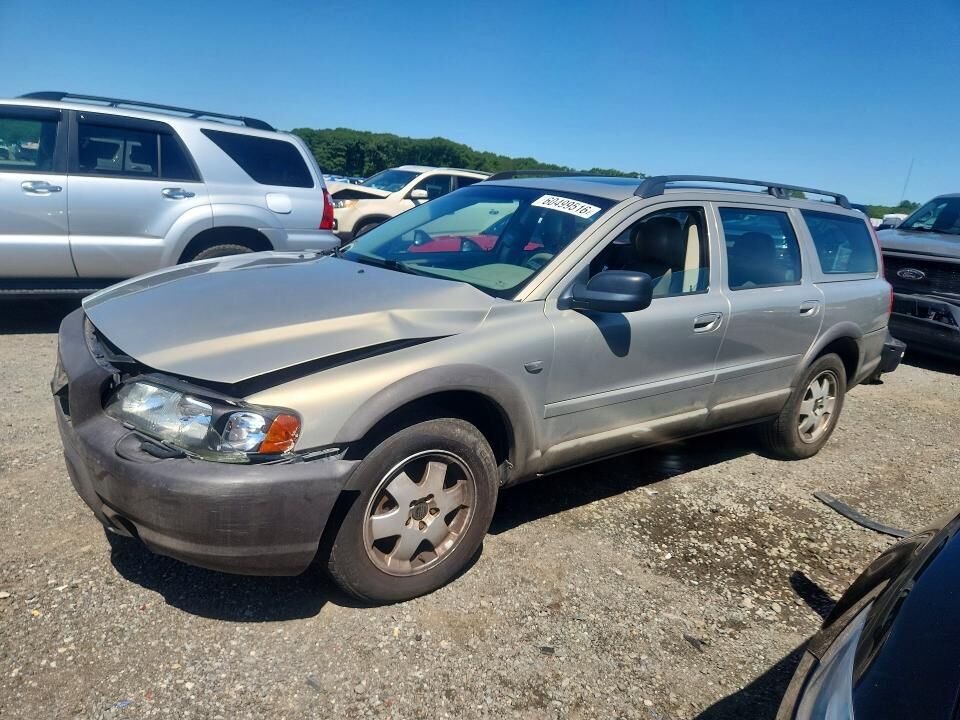 2004 VOLVO XC70