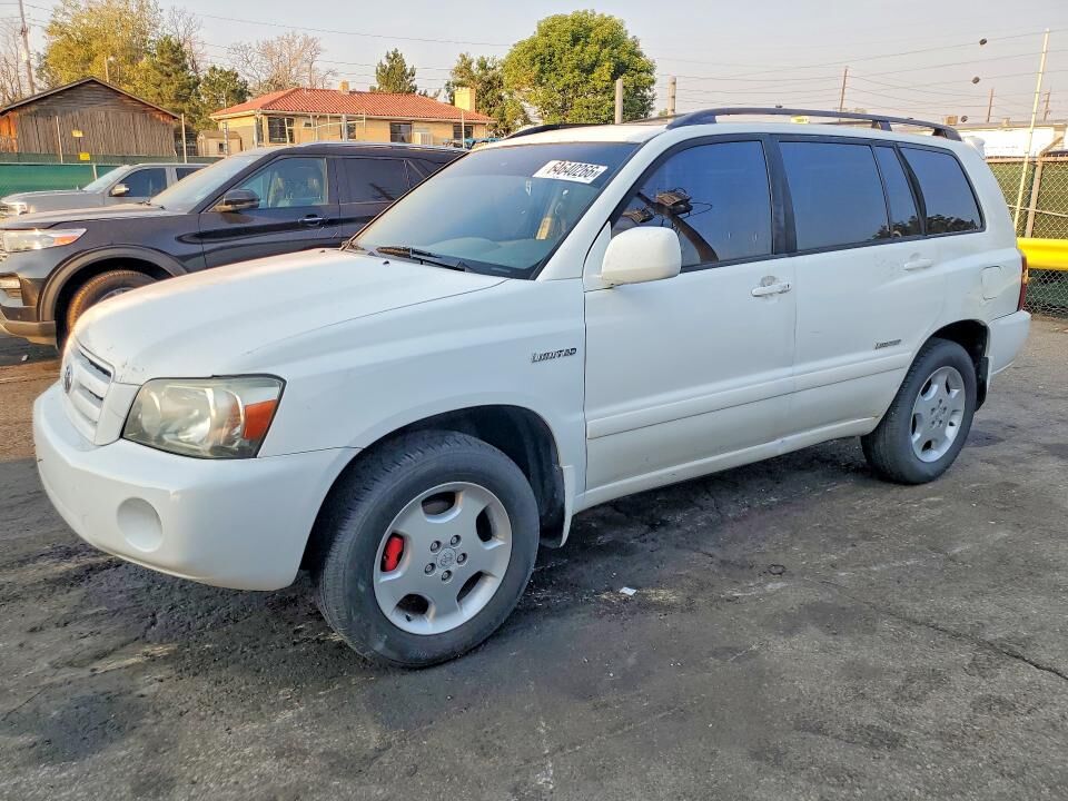 2004 TOYOTA Highlander