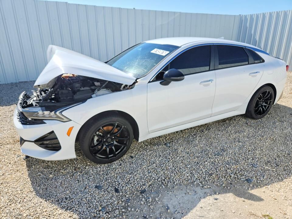 2022 KIA K5