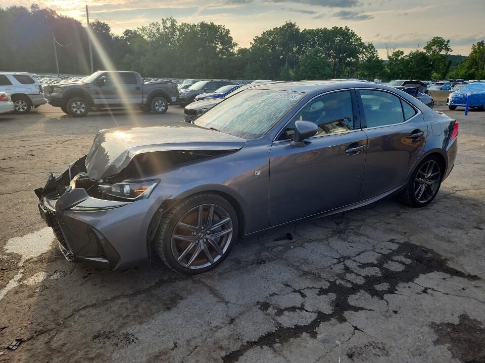 2018 LEXUS IS