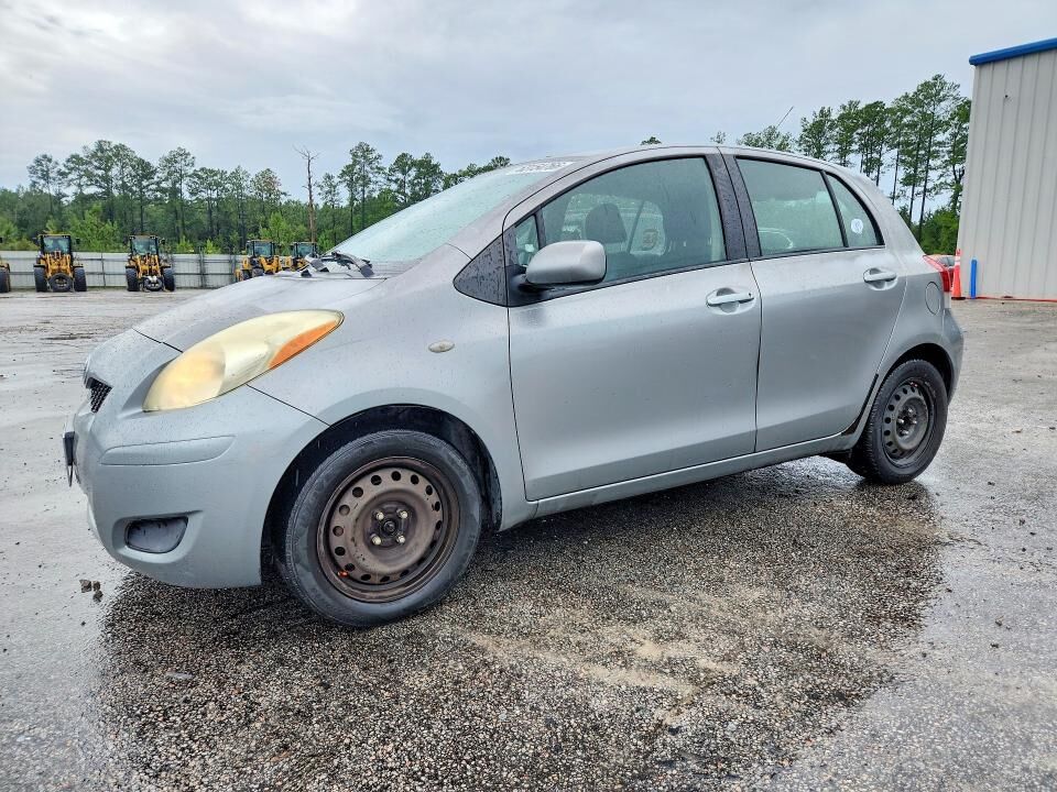 2009 TOYOTA Yaris