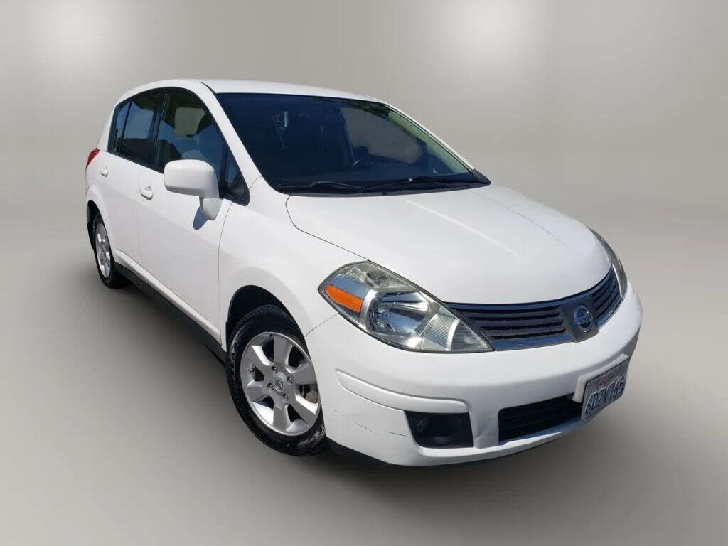 2008 NISSAN Versa