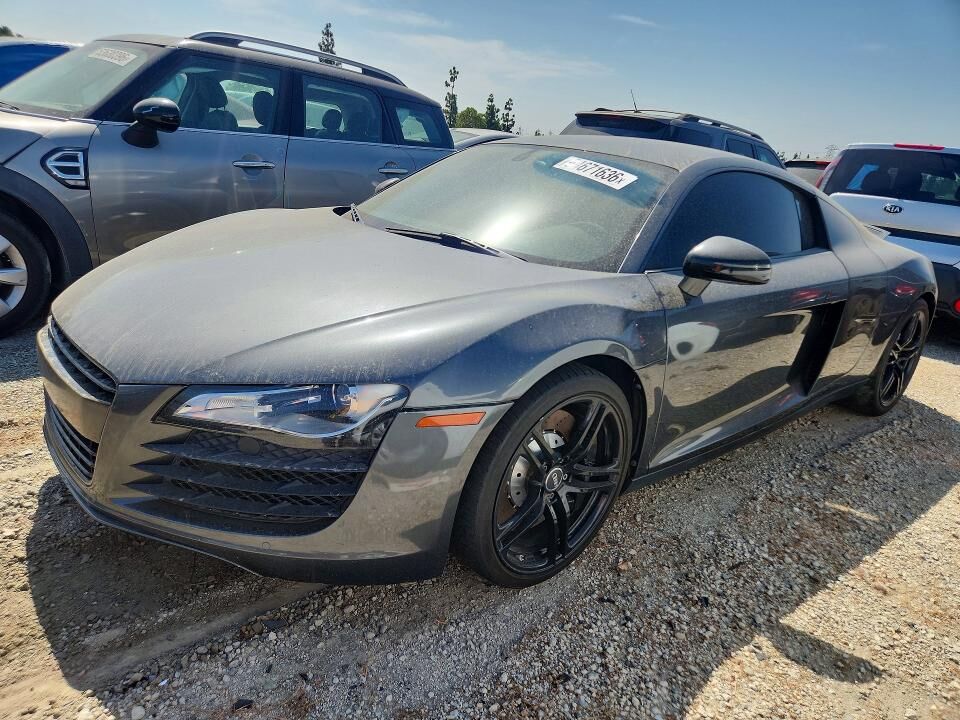 2011 AUDI R8