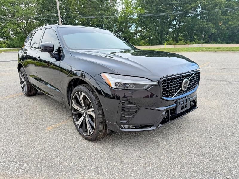 2024 VOLVO XC60