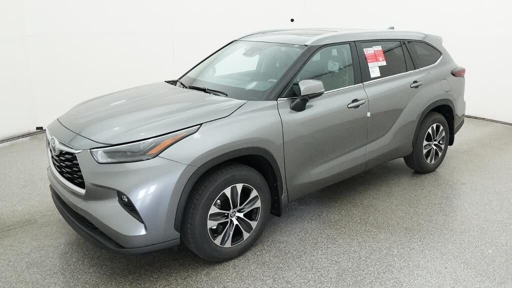 2026 TOYOTA Highlander
