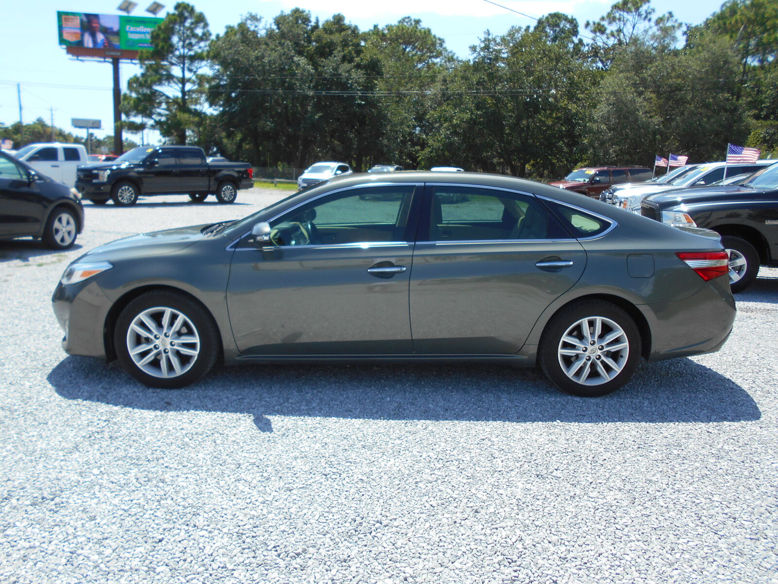 2013 TOYOTA Avalon