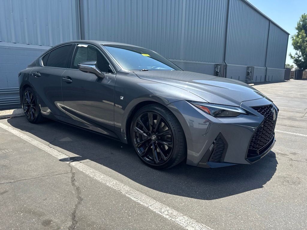2023 LEXUS IS