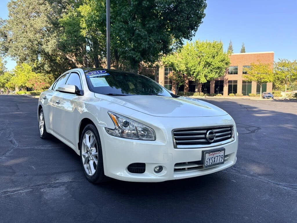 2014 NISSAN Maxima