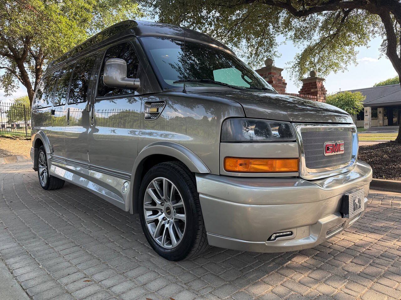 2019 GMC Savana