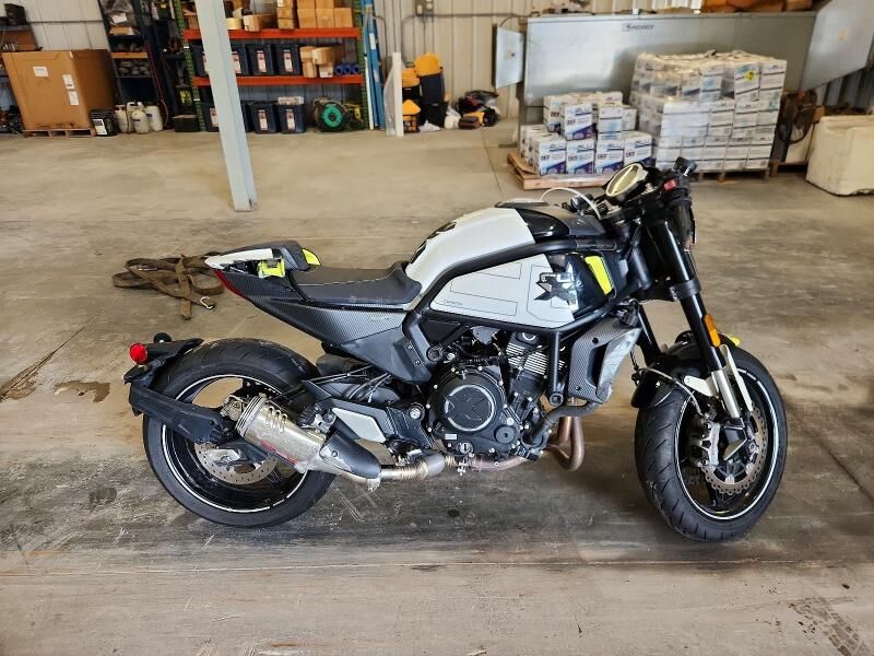 2022 CFMOTO CF700