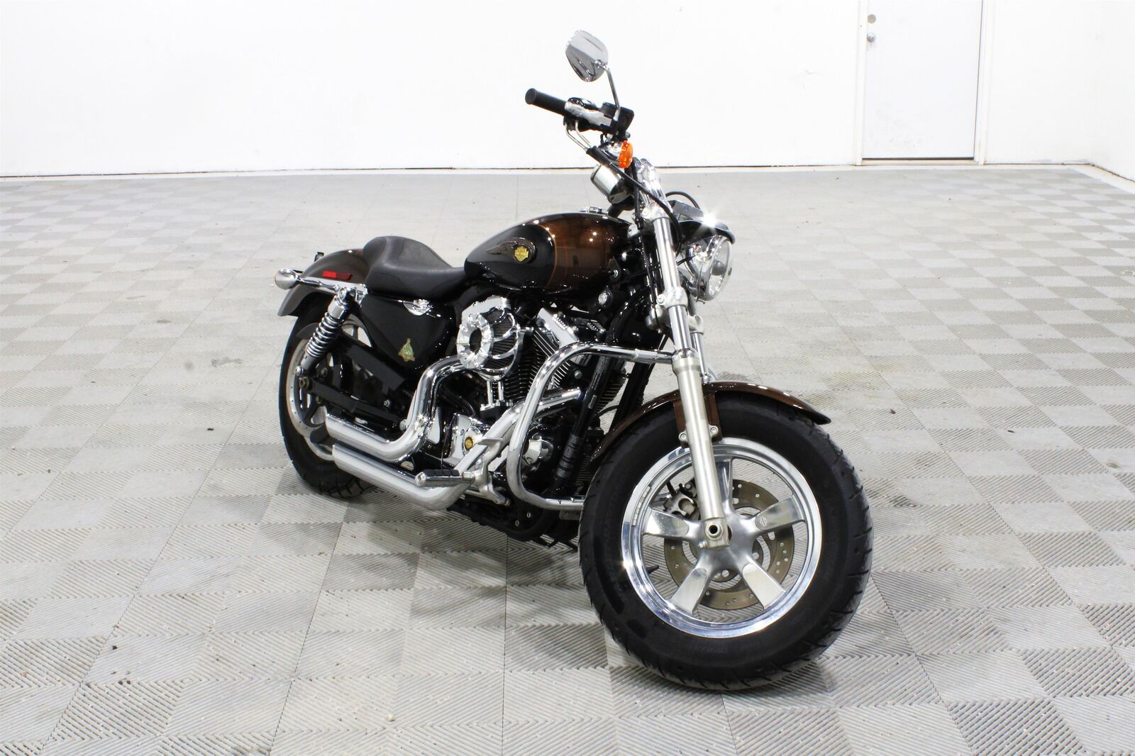 2013 HARLEY DAVIDSON 1200 Custom / 1200 Custom Anniversary
