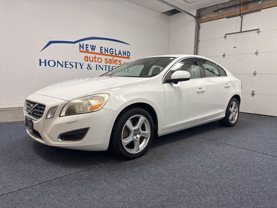 2013 VOLVO S60