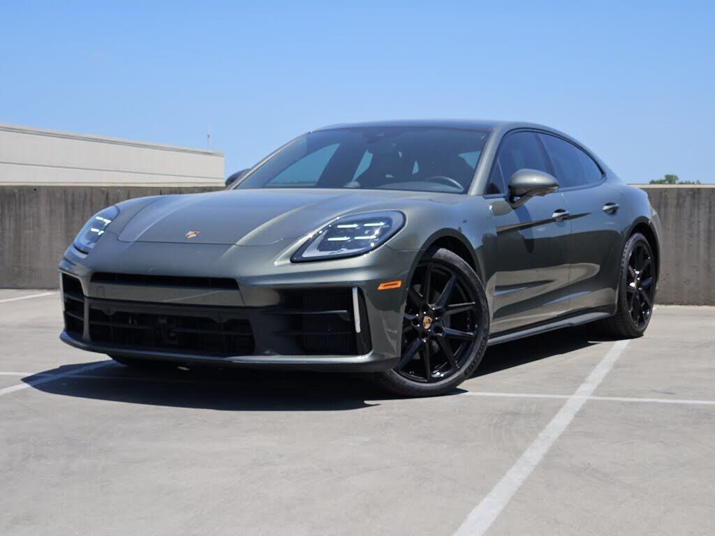 2026 PORSCHE Panamera