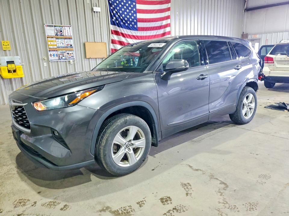 2022 TOYOTA Highlander