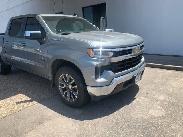 2025 CHEVROLET Silverado