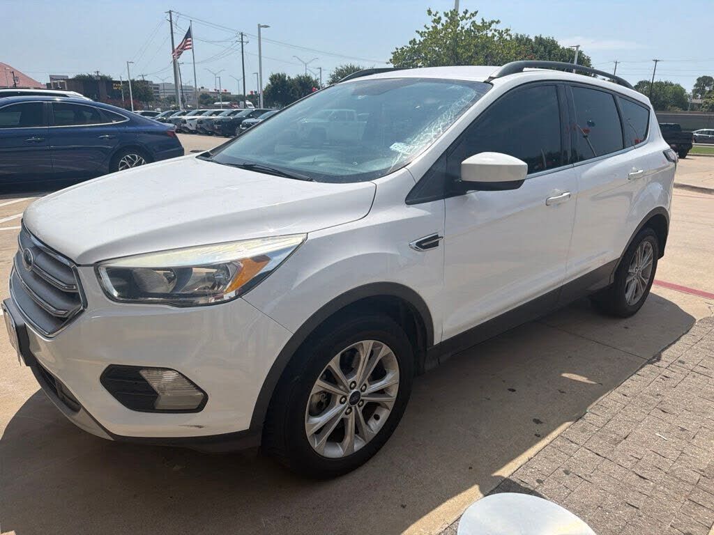 2018 FORD Escape