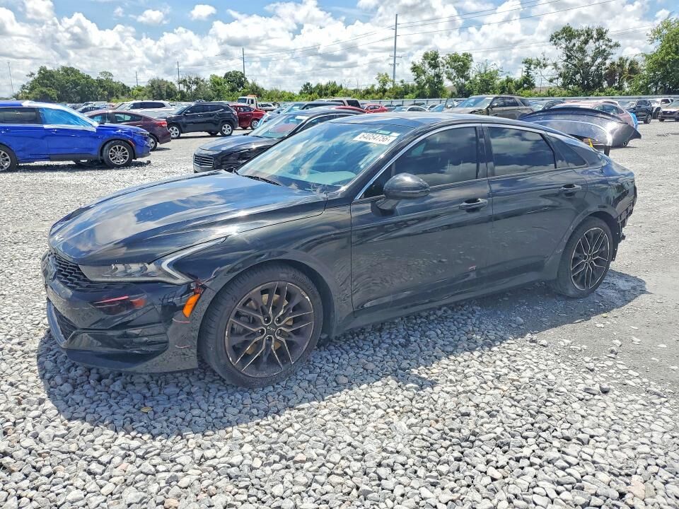2022 KIA K5