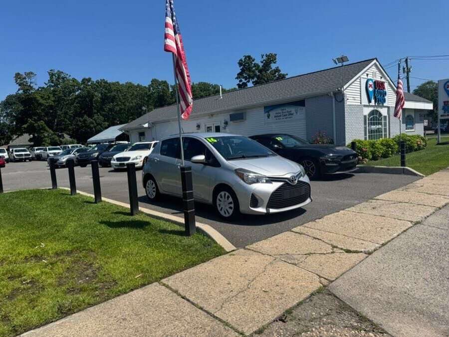 2016 TOYOTA Yaris