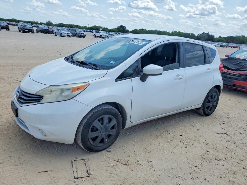 2015 NISSAN Versa