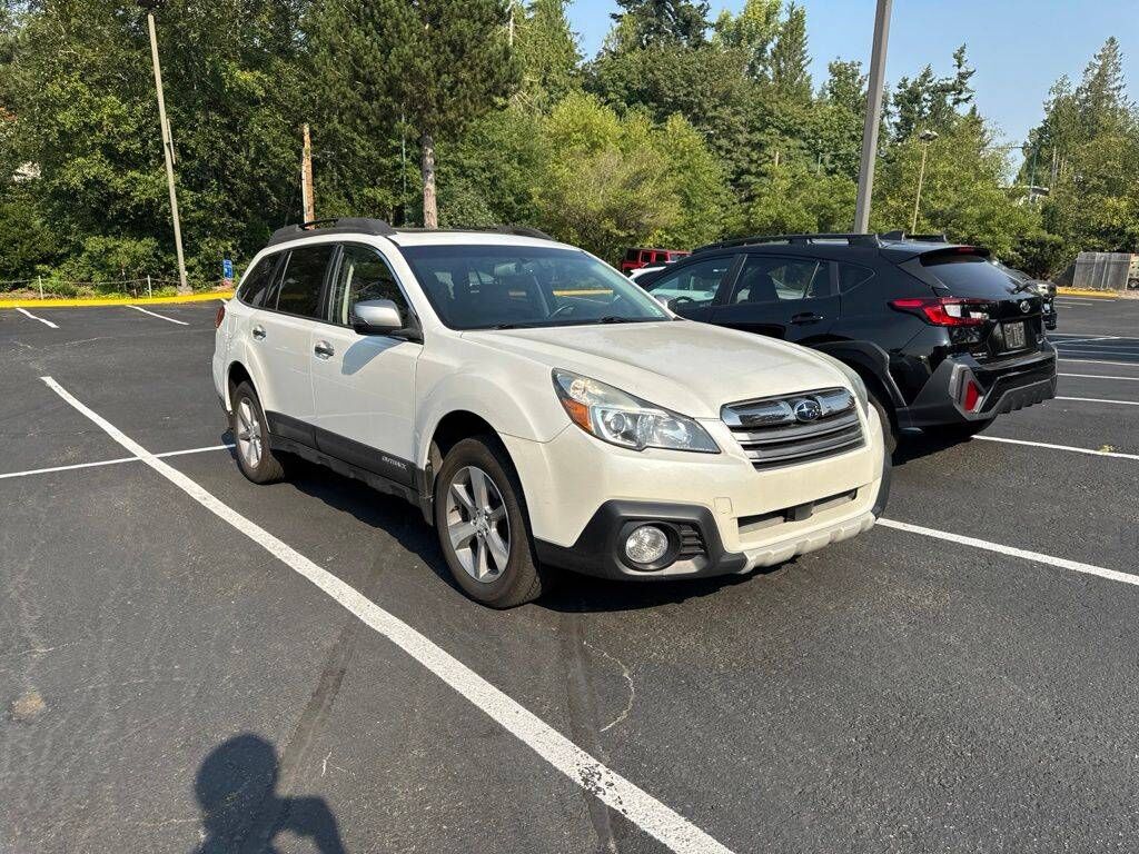 2013 SUBARU Outback
