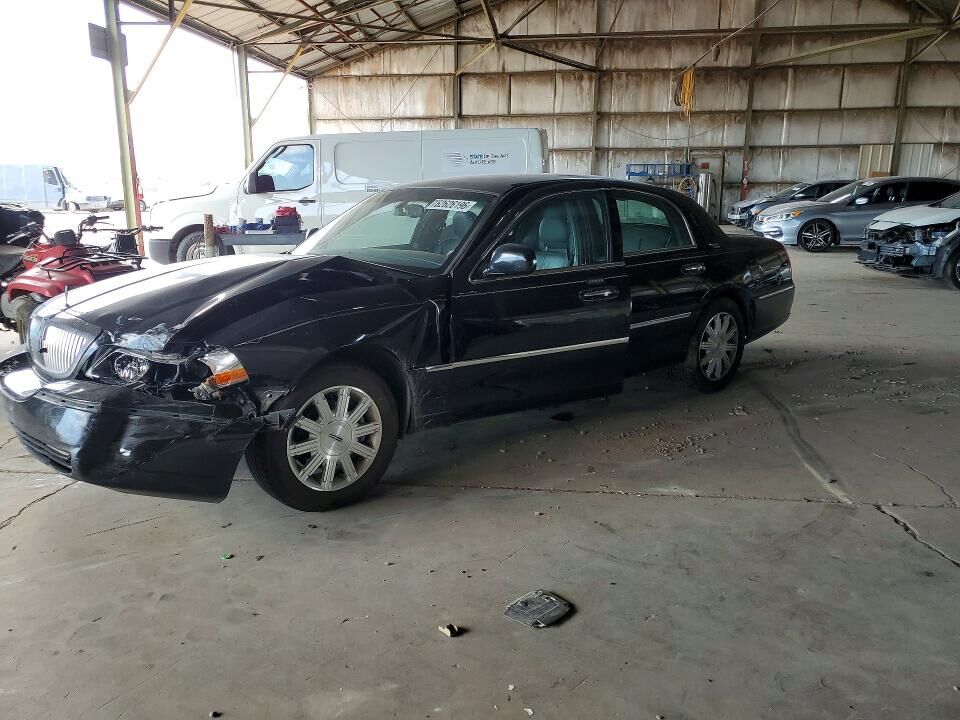 2009 LINCOLN Town Car