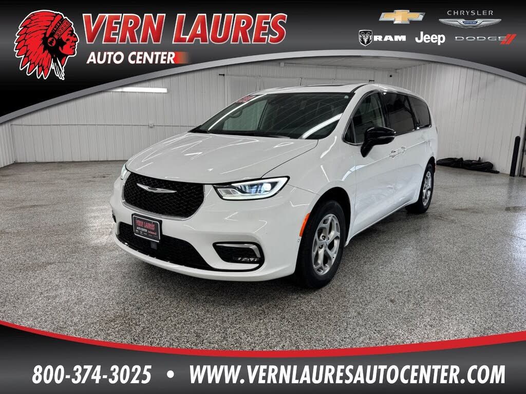 2024 CHRYSLER Pacifica