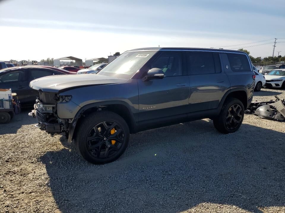2023 RIVIAN R1S