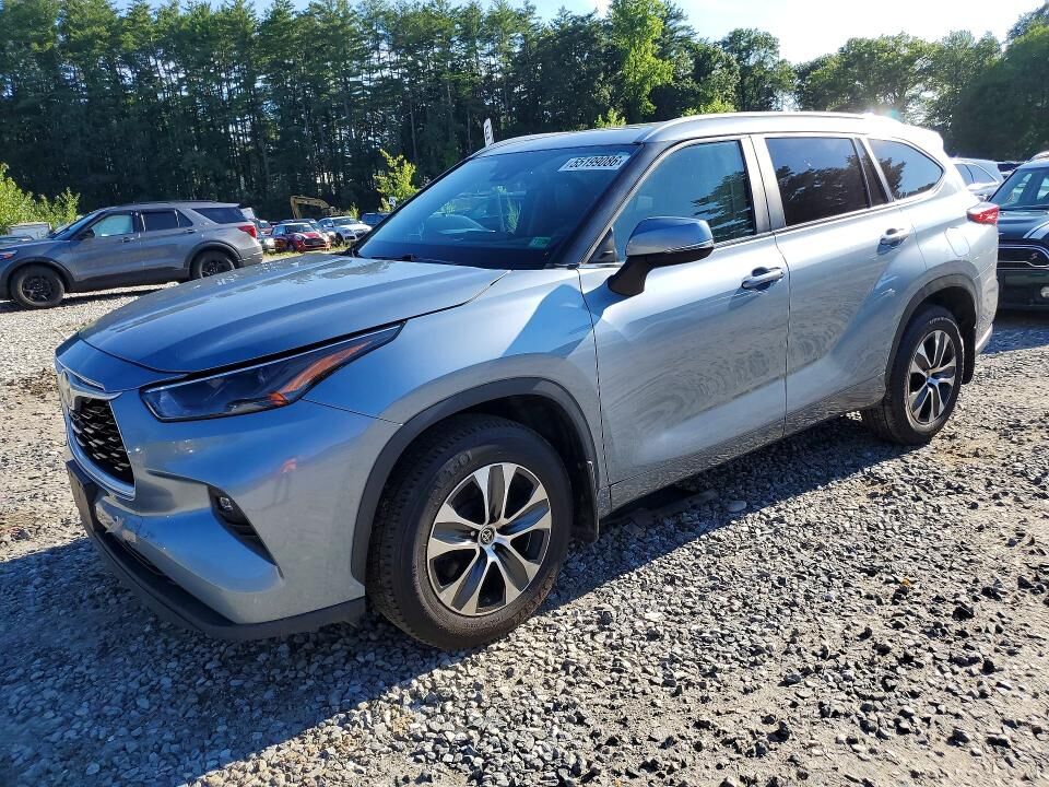 2023 TOYOTA Highlander