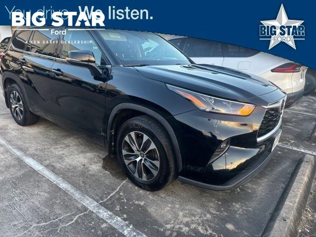 2022 TOYOTA Highlander