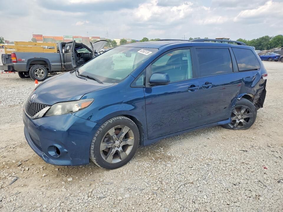 2012 TOYOTA Sienna