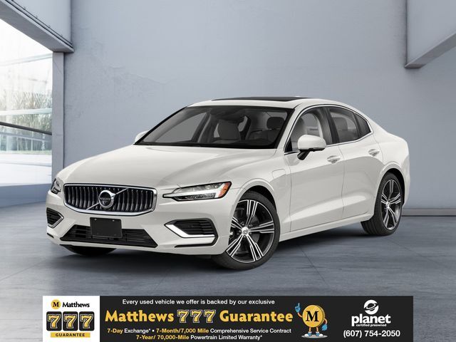 2022 VOLVO S60