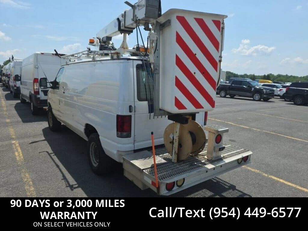 2013 FORD E-350